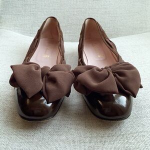 Pretty Ballerinas Brown Bow Flats